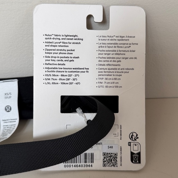 lululemon athletica Fast and Free Run Belt - Black with Reflective Stripe - Picture 2 of 3